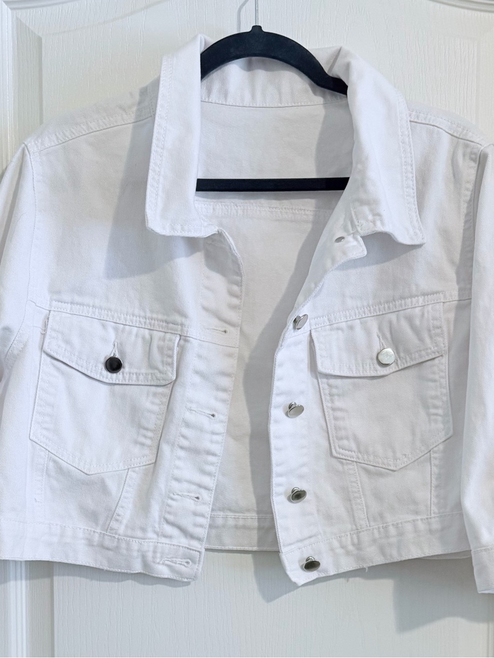 SHEIN White Cropped Denim Jacket - Picture 3 of 9